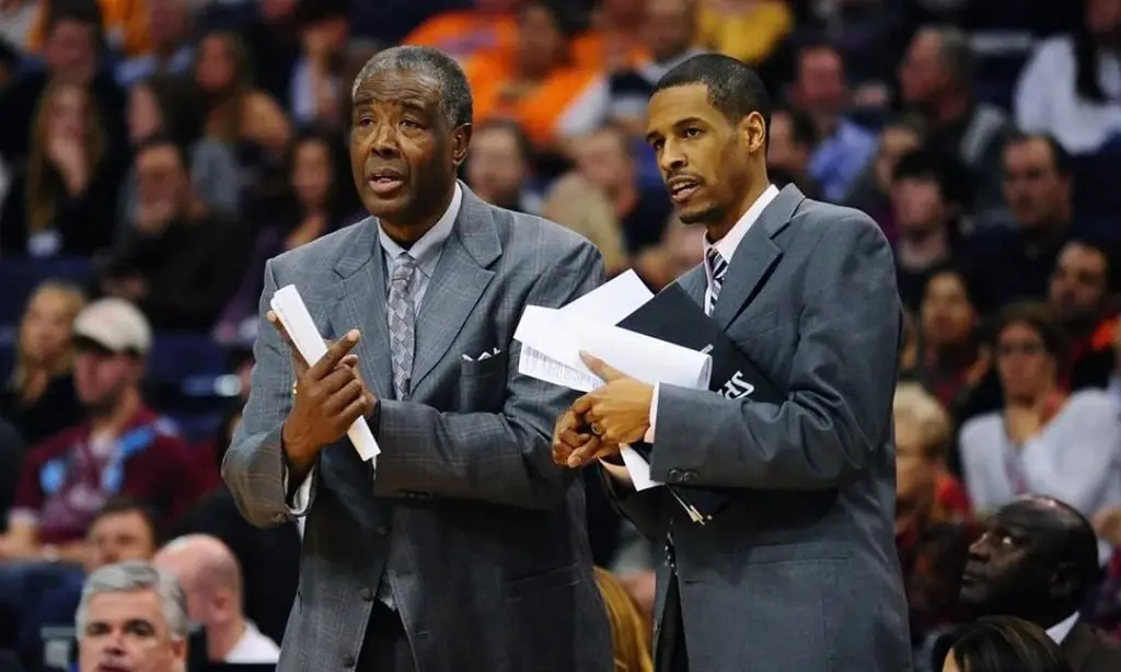Stephen Silas keeps his dad memories as he continues coaching journey with the Houston Rockets