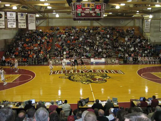 An intercollege basketball game between colleges